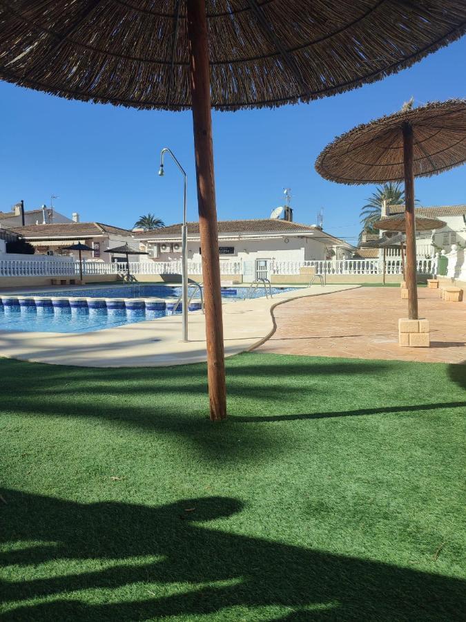 Bungalow Deluxe Urbanización Privada en playa con piscina, totalmente equipado Gran Alacant Exterior foto
