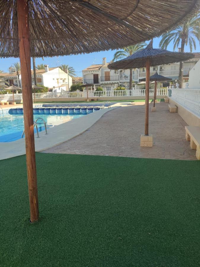 Bungalow Deluxe Urbanización Privada en playa con piscina, totalmente equipado Gran Alacant Exterior foto